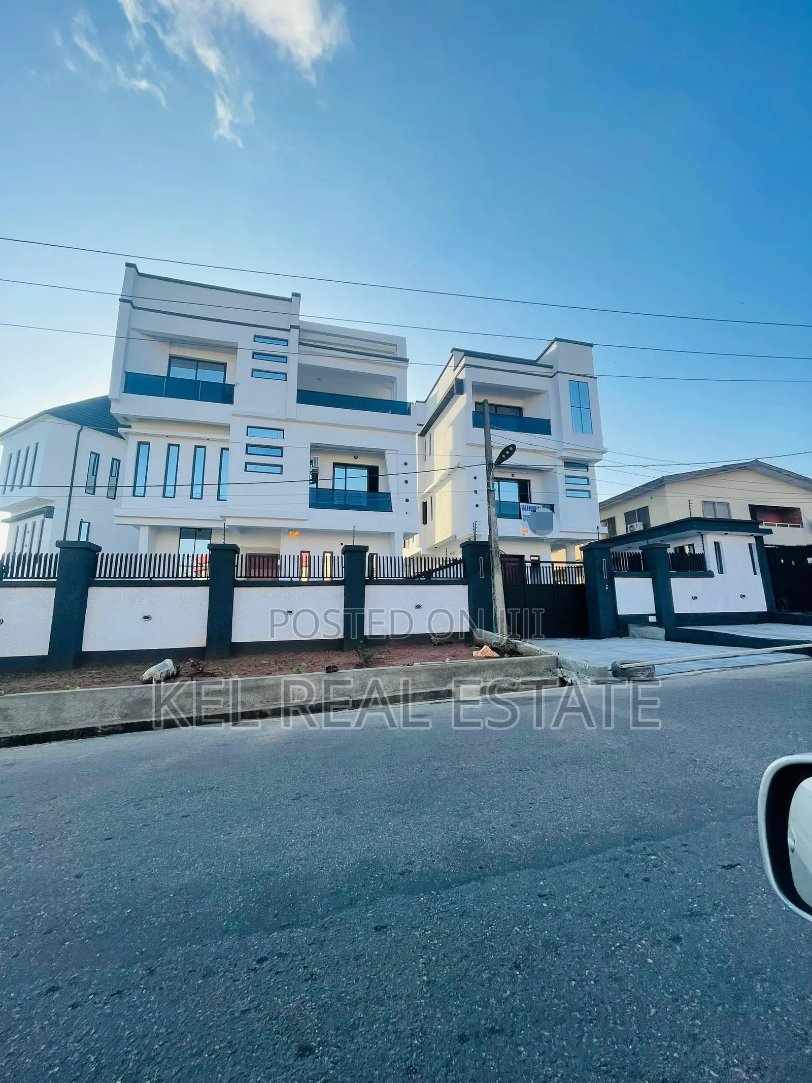 6bdrm Duplex in Magodo for sale in Magodo