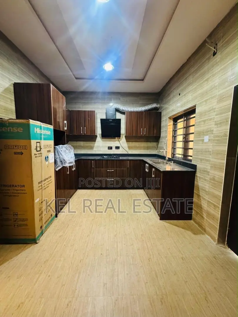 4bdrm Duplex in Gbagada for sale in Gbagada
