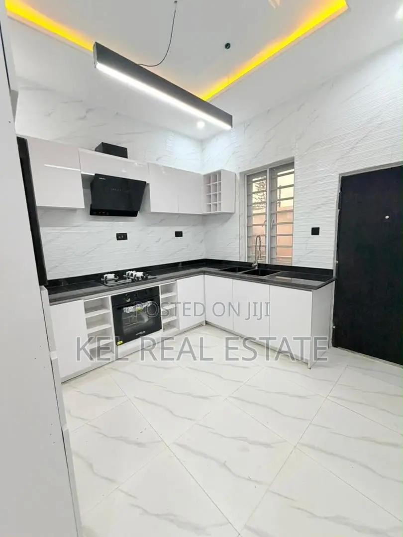 3bdrm Duplex in Gbagada for sale in Gbagada