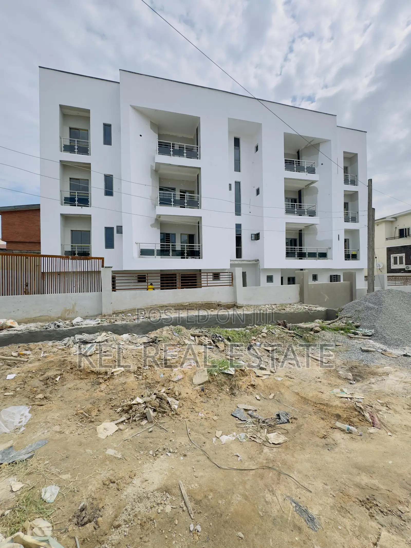 3bdrm Apartment in Gbagada for sale in Gbagada