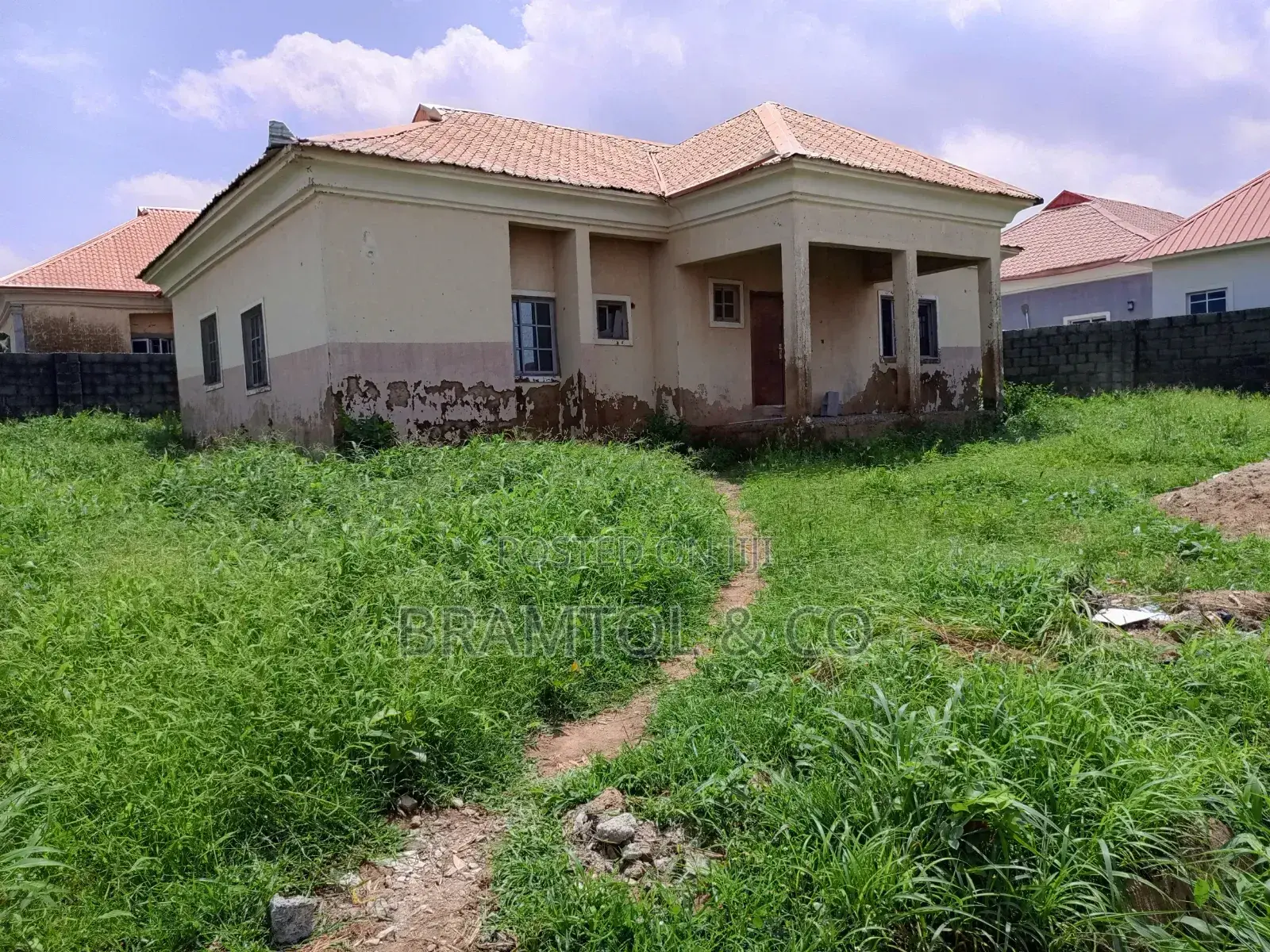 3bdrm Duplex in Jedo Estate, Sabon Lugbe for sale in Sabon Lugbe