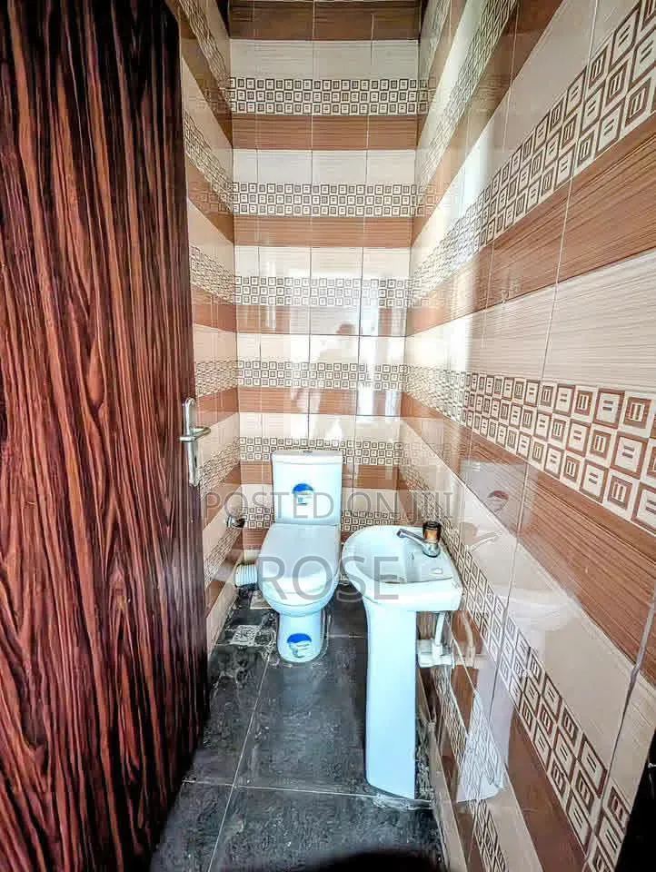 3bdrm Bungalow in Shelter Afrique, Uyo for rent in Uyo