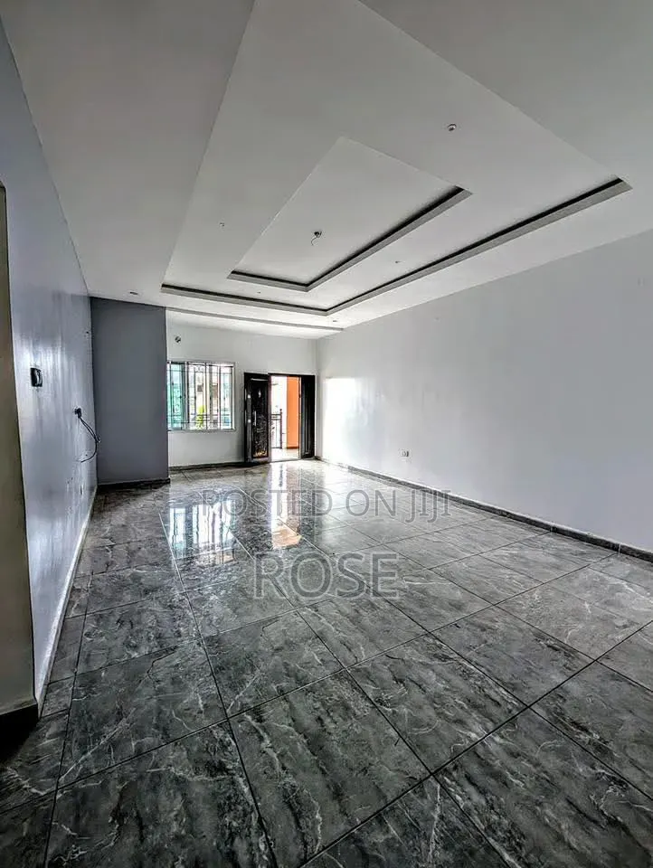 3bdrm Bungalow in Shelter Afrique, Uyo for rent in Uyo