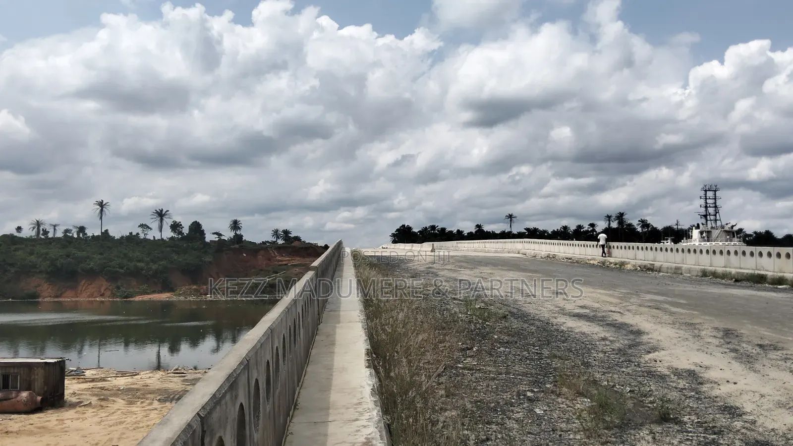 For Sale : Water Front Trans Woji Port Harcourt in Woji
