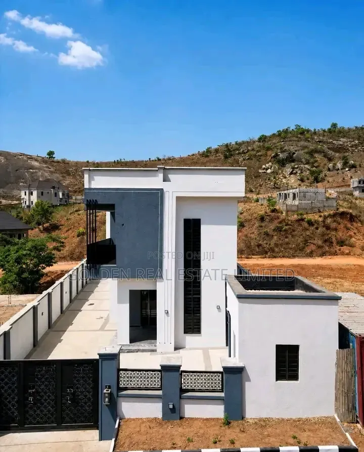 4bdrm Duplex in Dawaki for sale in Dawaki