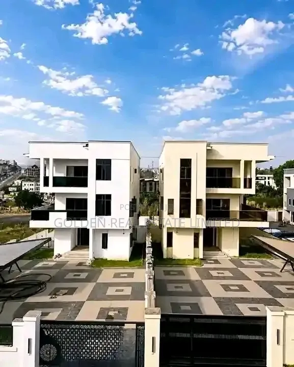 5bdrm Duplex in Guzape District for sale in Guzape District