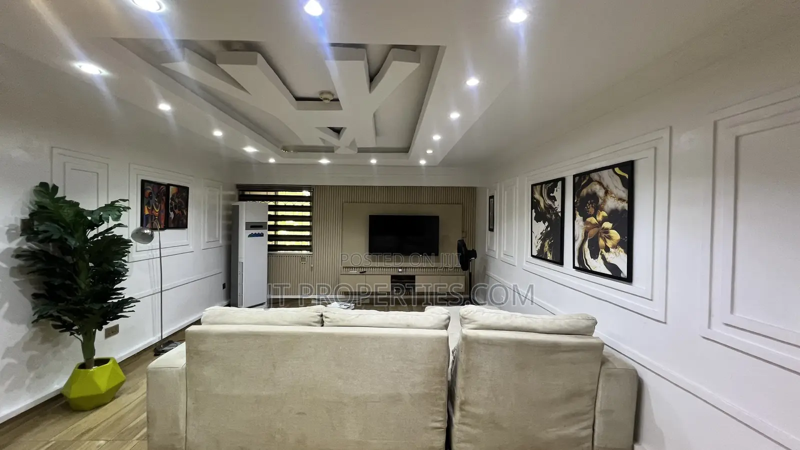 Beautifully Designed 2bed Wuse 2 in Wuse 2