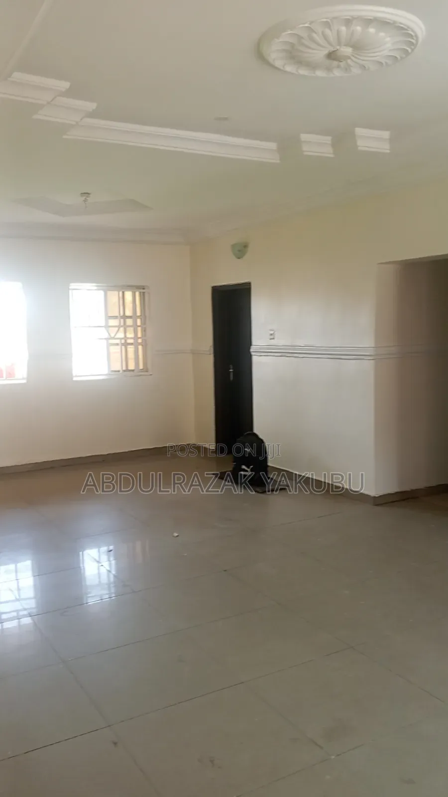 3bdrm Block of Flats in Sunnyside Homes, Sabon Lugbe for rent in Sabon Lugbe