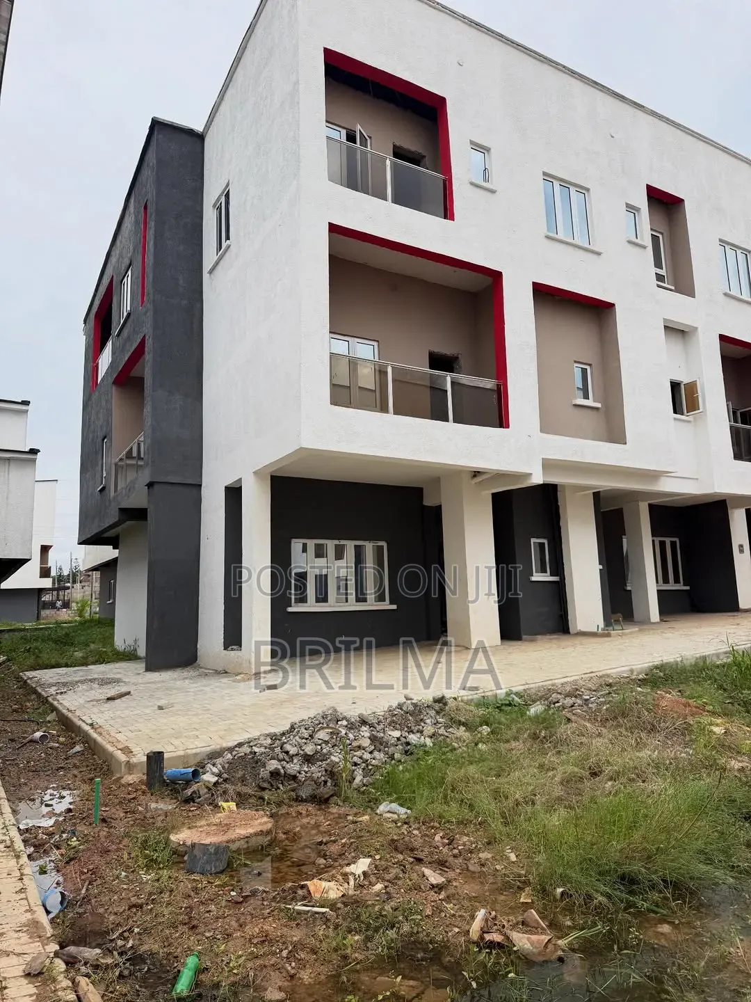 4bdrm Duplex in Kaura for sale in Kaura