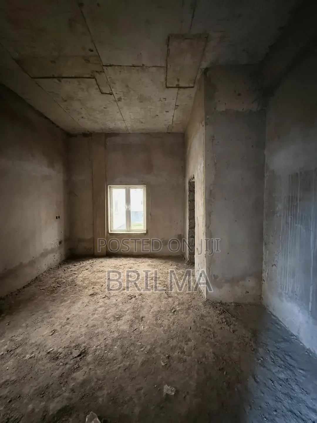 4bdrm Duplex in Kaura for sale in Kaura