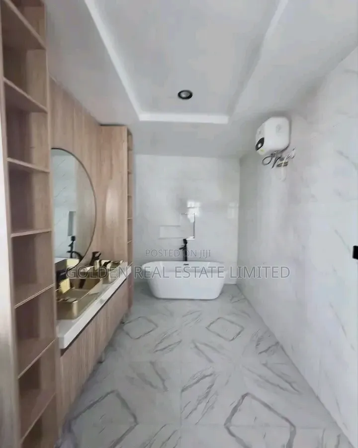 6bdrm Duplex in Katampe Extension for sale in Katampe Extension