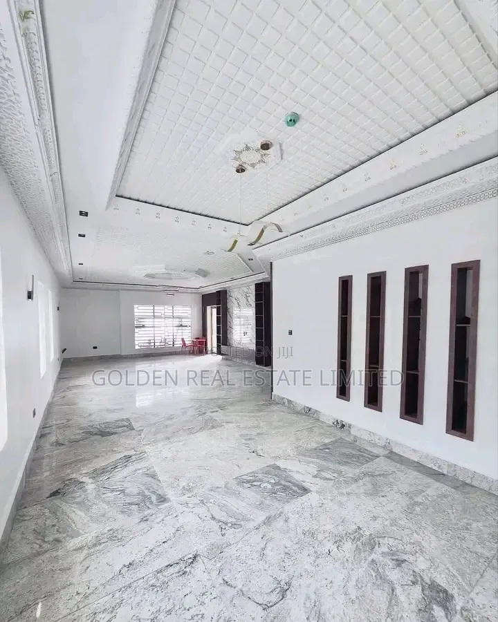 6bdrm Duplex in Katampe Extension for sale in Katampe Extension