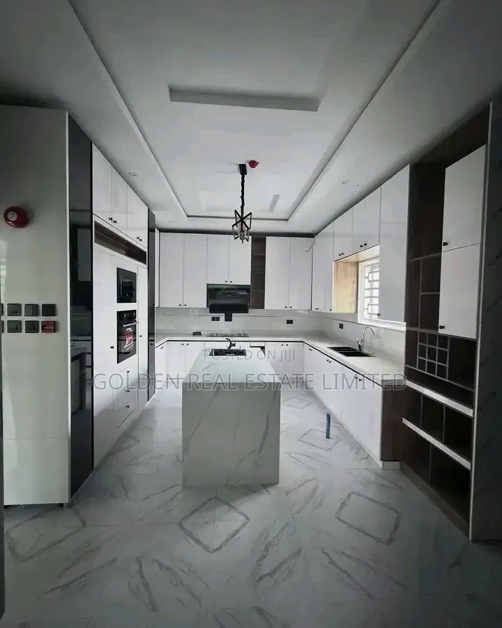 6bdrm Duplex in Katampe Extension for sale in Katampe Extension