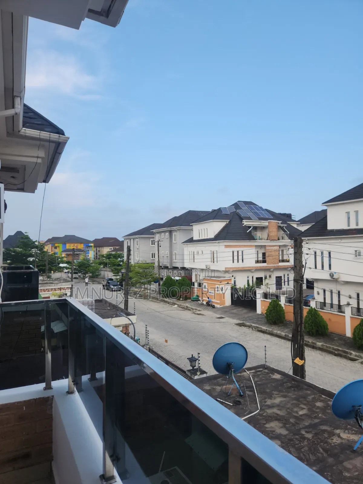 4bdrm Duplex in Chevron for sale in Chevron