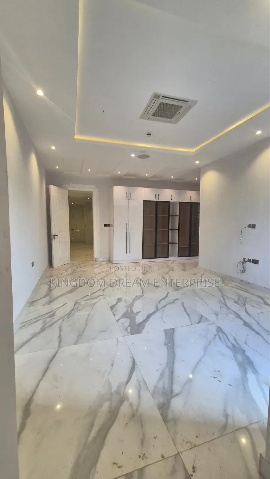 Furnished 5bdrm Duplex in Gra Ikeja Lagos for sale in Ikeja GRA