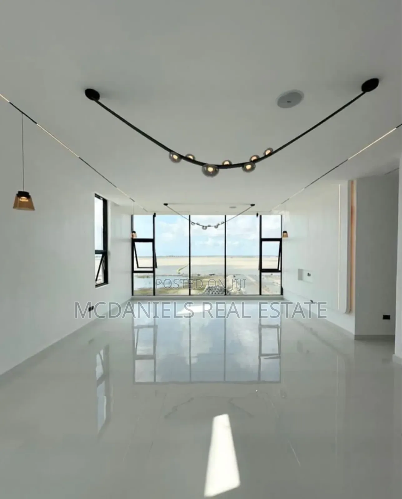 5bdrm Duplex in Osapa london for sale in Osapa london