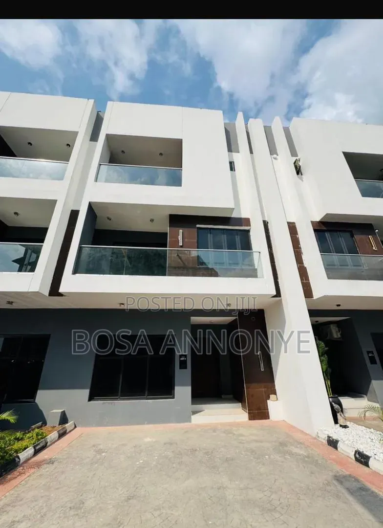 4bdrm Duplex in Ikate, Lekki Phase 1 for rent in Lekki Phase 1