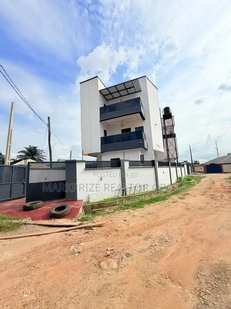 4bdrm Duplex in Oko Oba Agege for sale in Oko-Oba