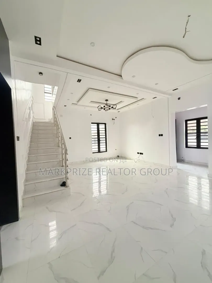 4bdrm Duplex in Oko Oba Agege for sale in Oko-Oba