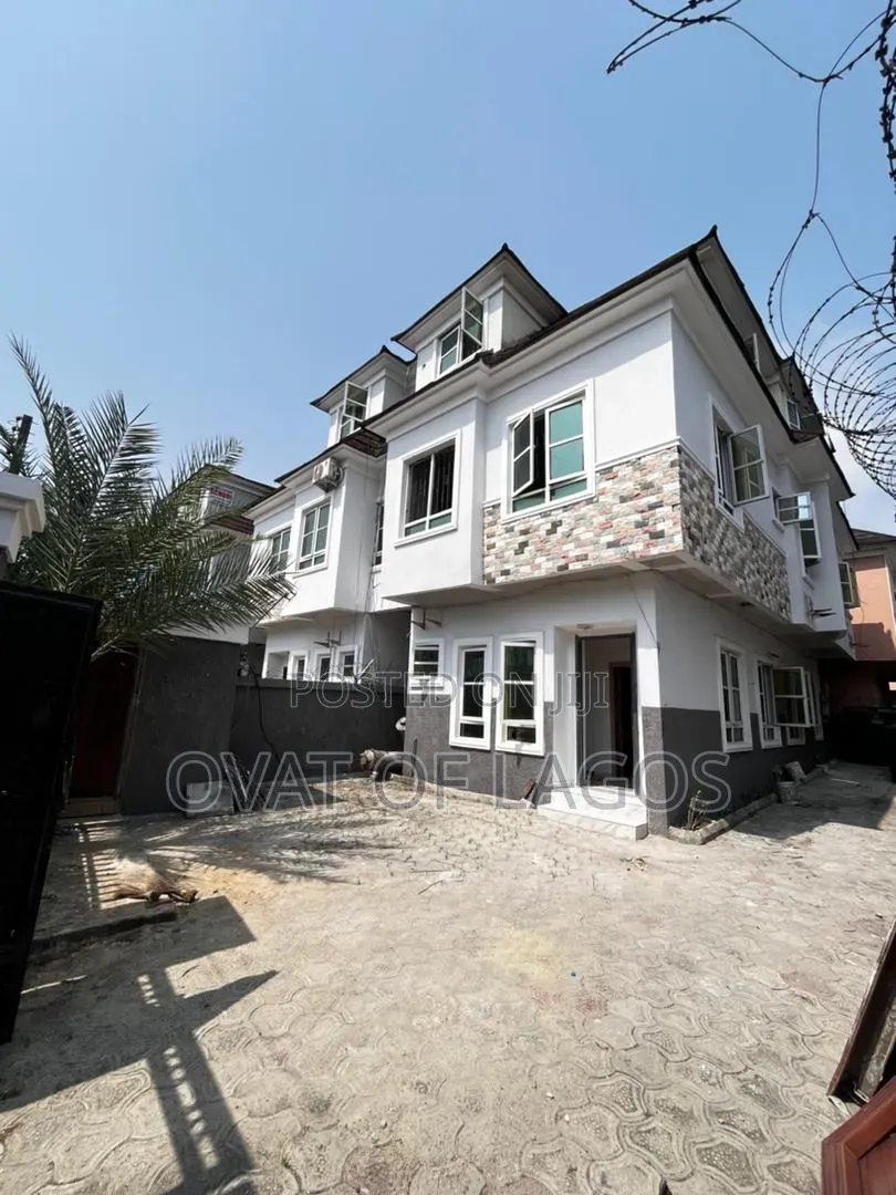 5bdrm Duplex in Chevron Alternative for sale in Chevron
