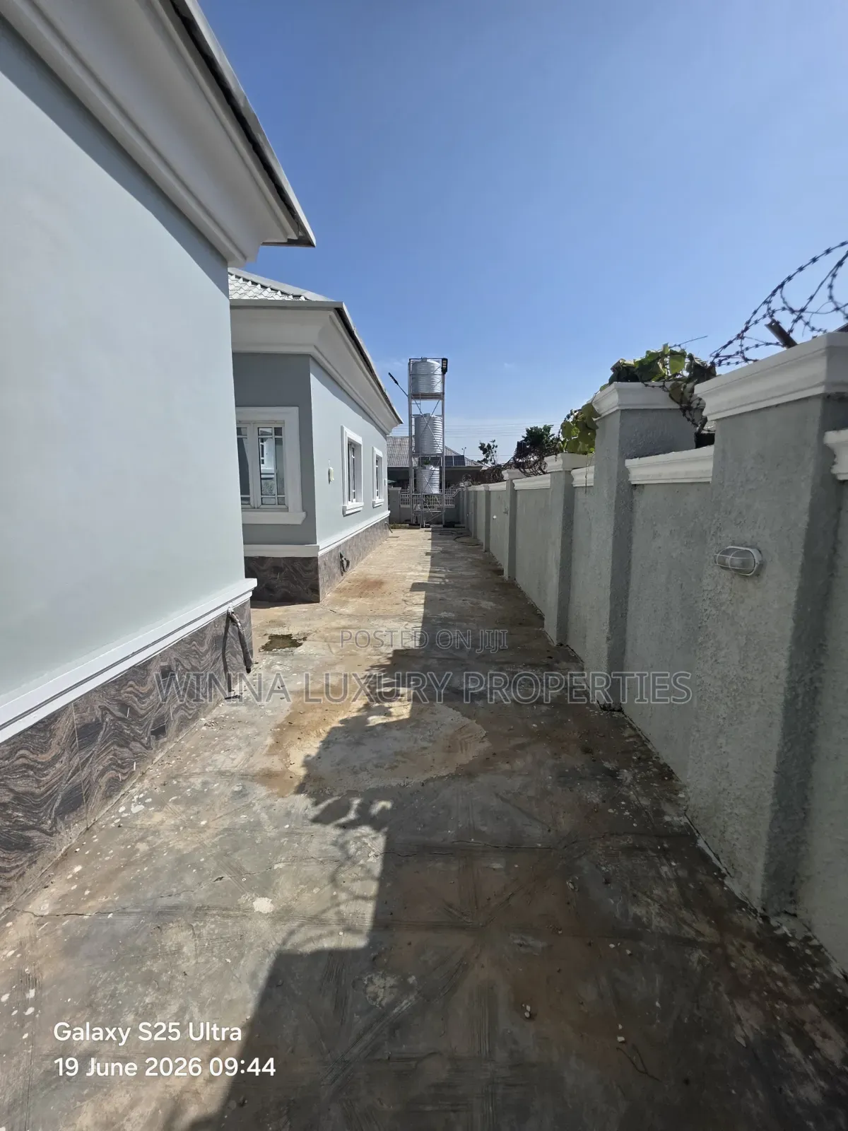 3bdrm Bungalow in Oil Spring Estate, Lugbe District for rent in Lugbe District