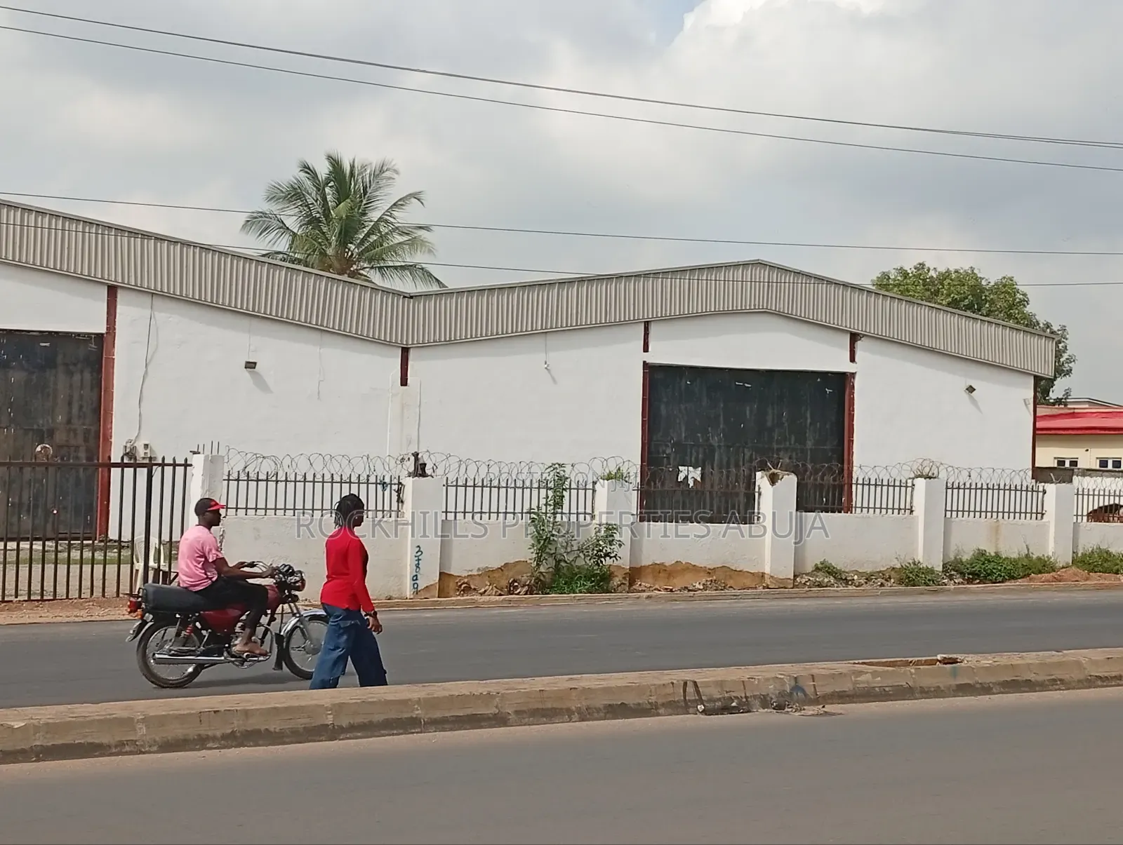 Big Warehouse for Sale in Kubwa on a Land 3200sqm Size in Kubwa