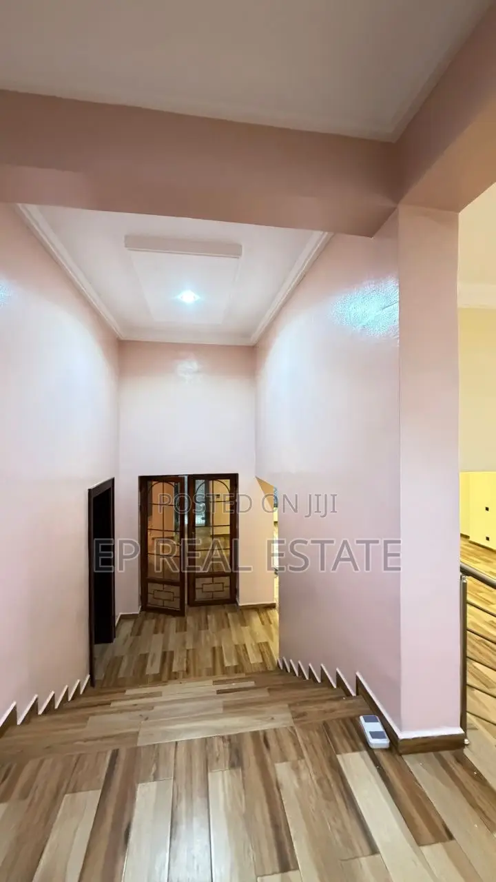 5bdrm House in Guzape District for sale in Guzape District