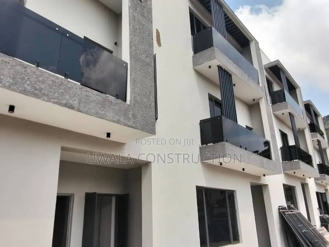 4bdrm Townhouse/Terrace in Dawaki for sale in Dawaki