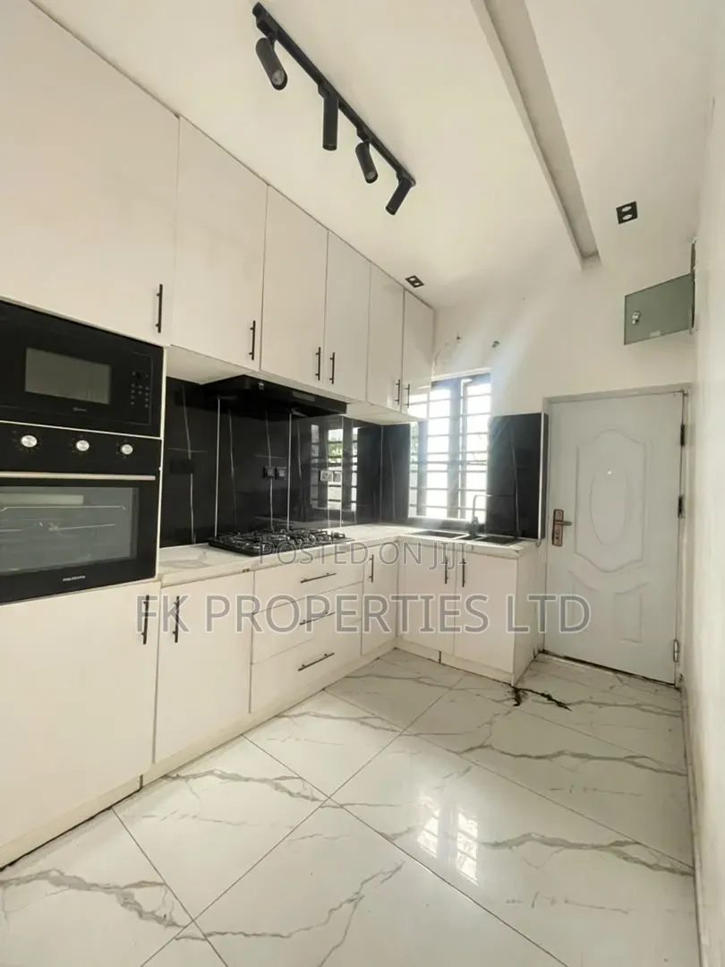 3bdrm Townhouse / Terrace in Sangotedo for rent in Sangotedo