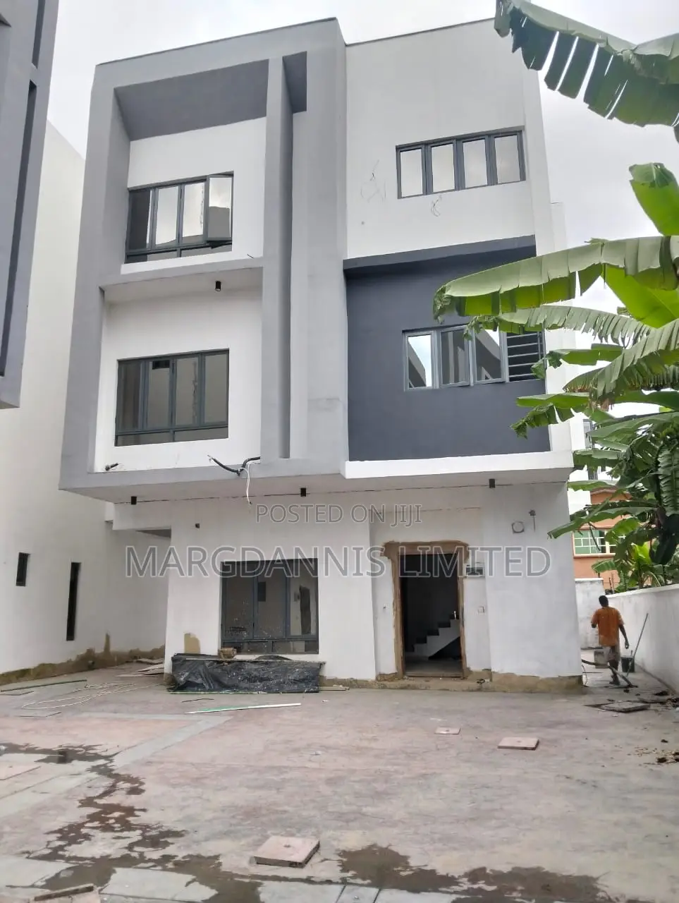 4bdrm Duplex in Alaka for sale in Alaka Estate