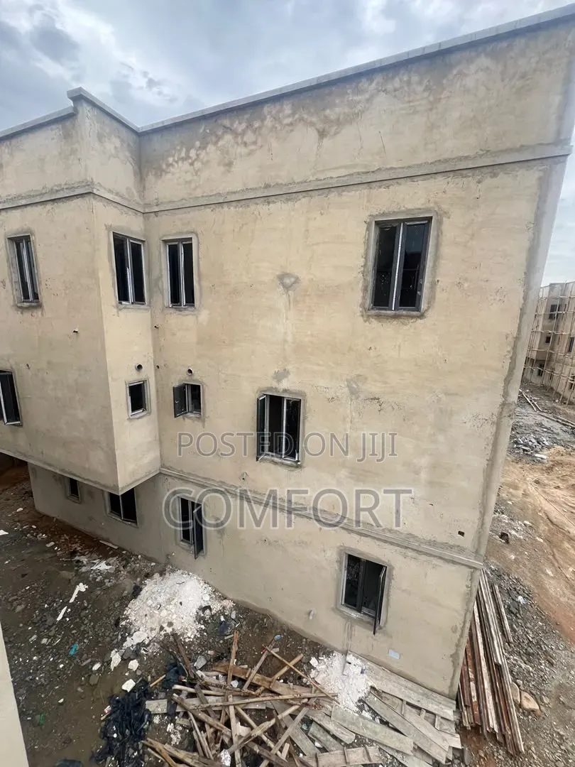Furnished 4bdrm Duplex in Kado Estates for sale in Kado