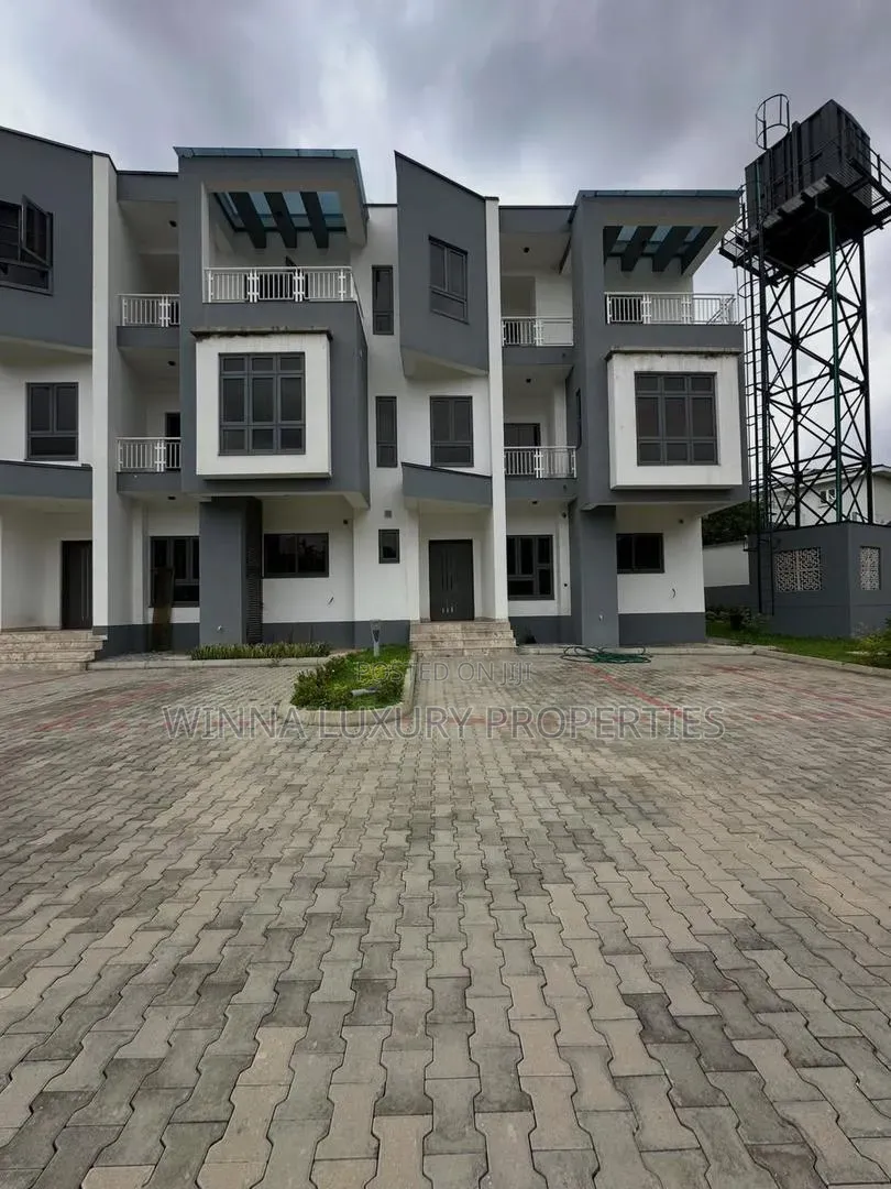 5bdrm Townhouse/Terrace in Wuse for sale in Wuse 2