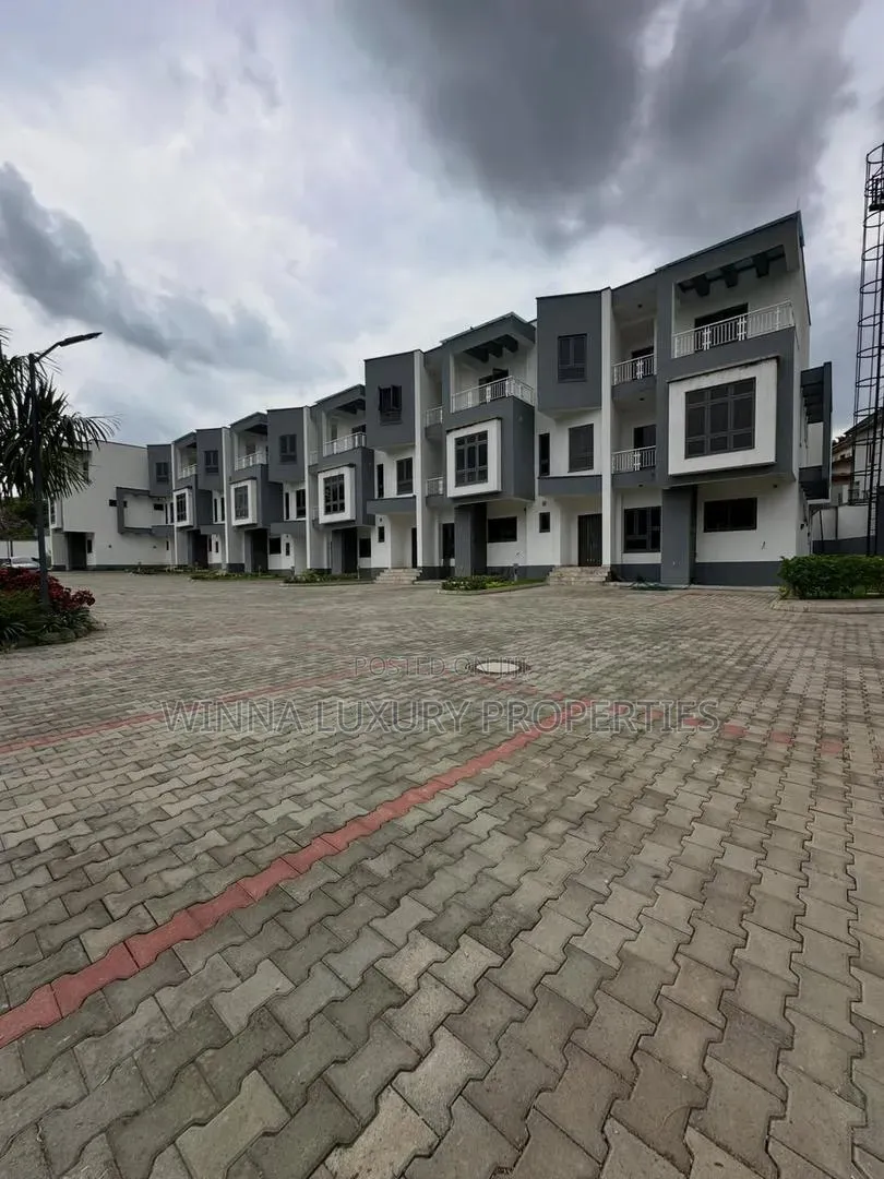 5bdrm Townhouse/Terrace in Wuse for sale in Wuse 2