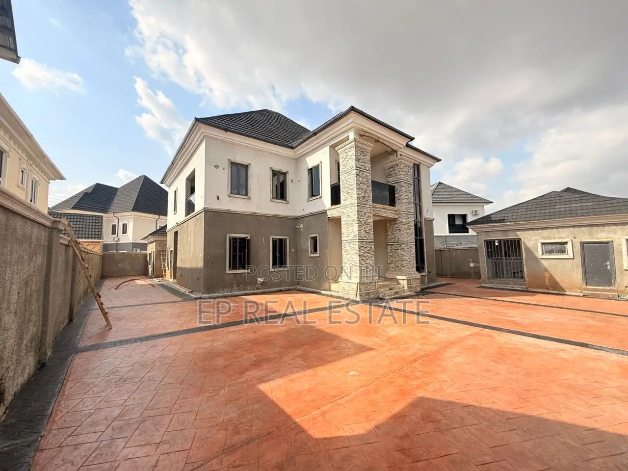 5bdrm Duplex in Galadimawa for sale in Galadimawa
