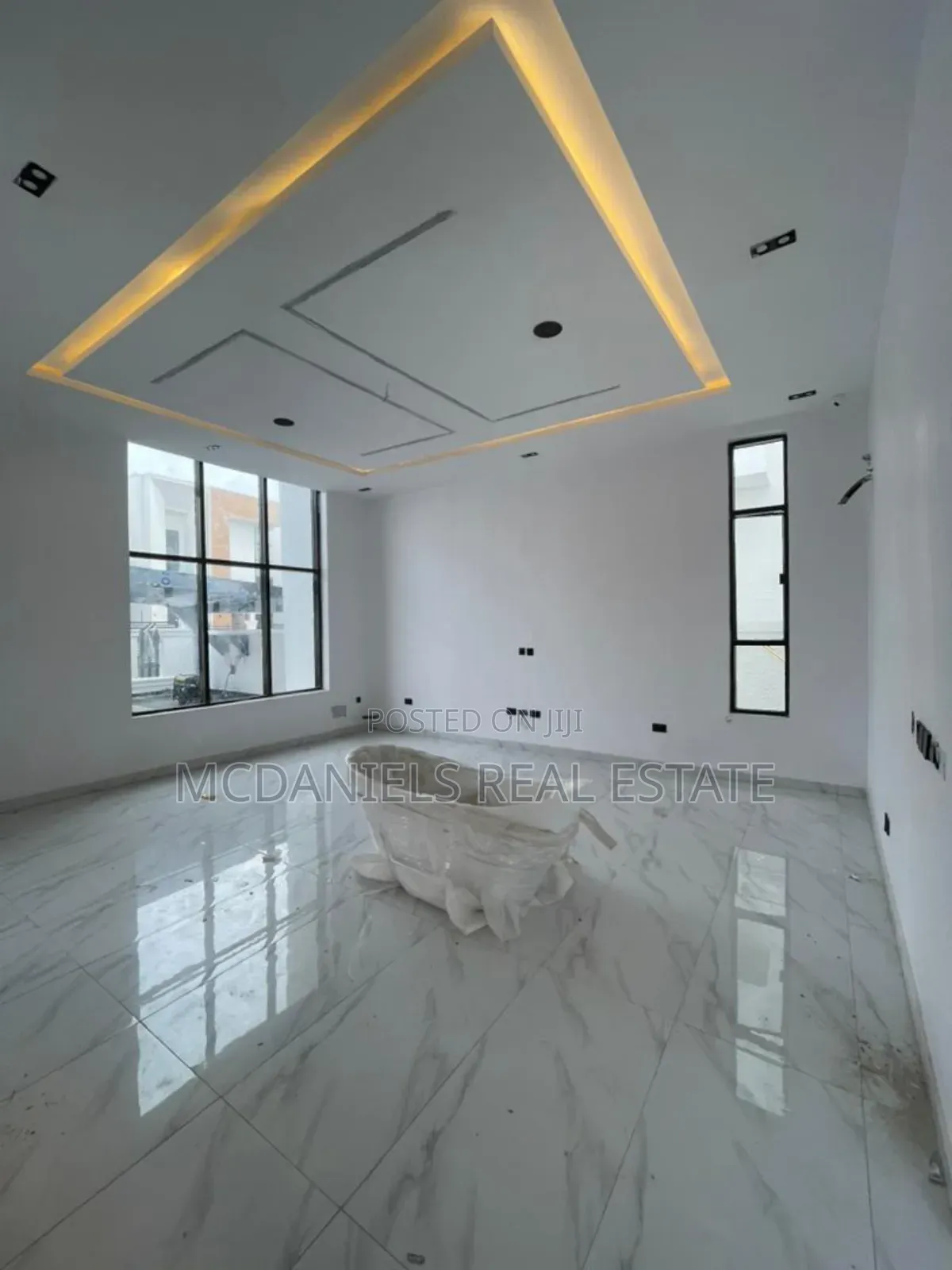 5bdrm Duplex in Lekki Expressway for sale in Lekki Expressway