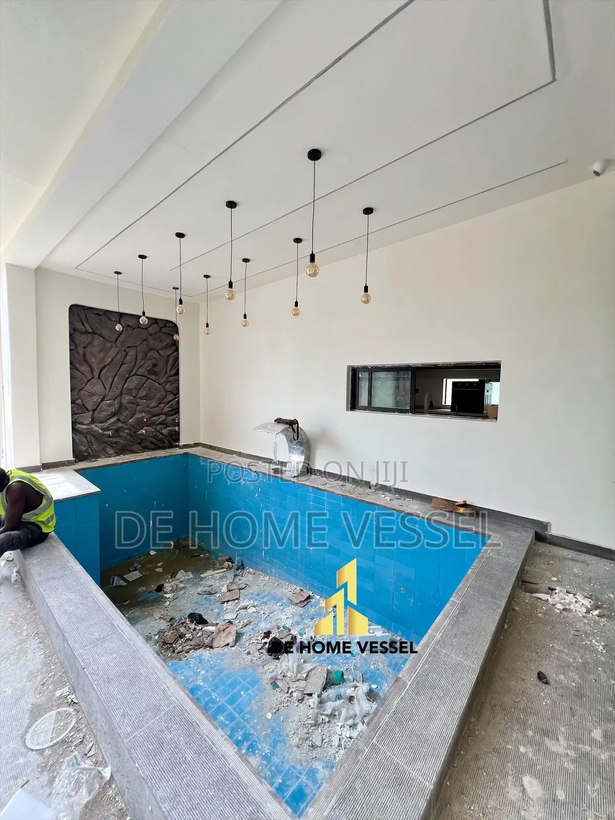 5bdrm Duplex in Lekki Phase 1 for sale in Lekki Phase 1