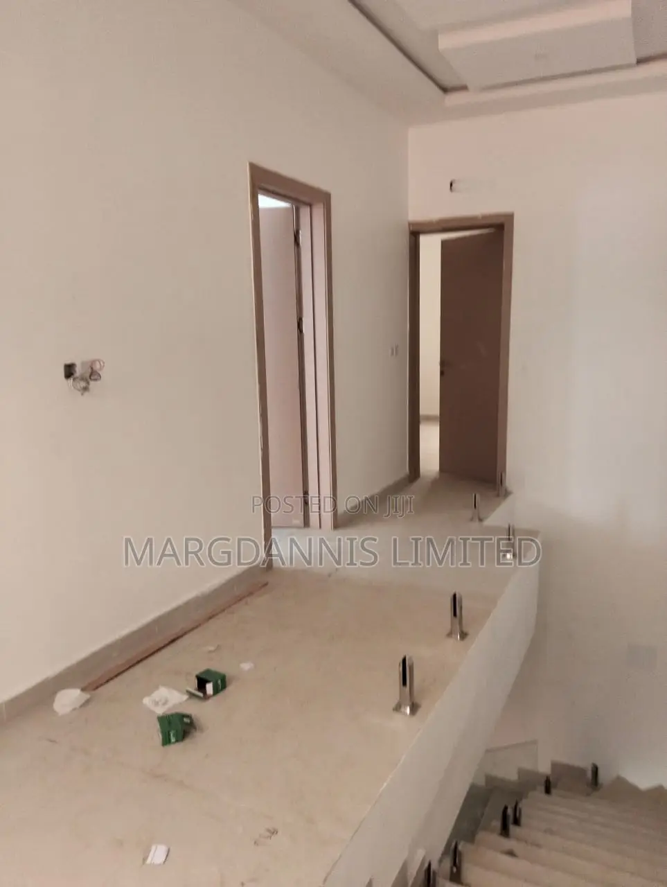 5bdrm Duplex in Alaka for sale in Alaka Estate