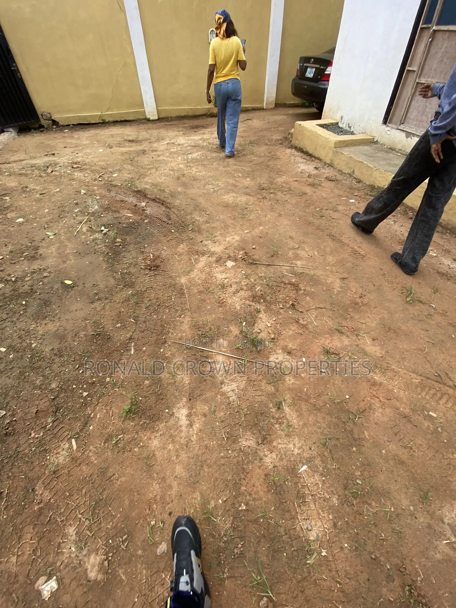 3bdrm Block of Flats in Bucknor for sale in Bucknor