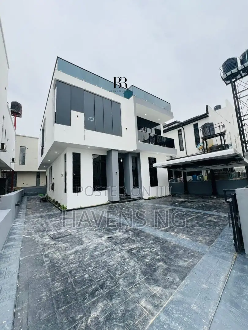 5bdrm Duplex in Ikota for sale in Ikota