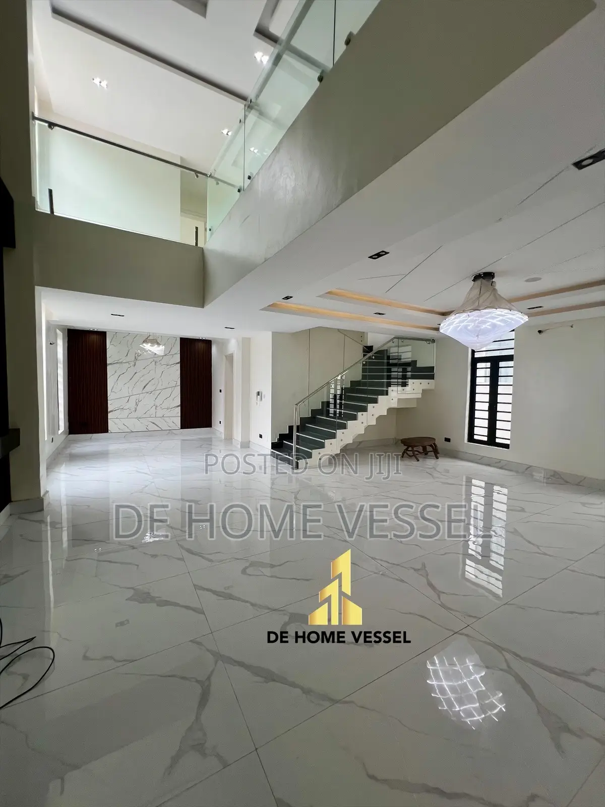 5bdrm Duplex in Lekki Phase 1 for sale in Lekki Phase 1