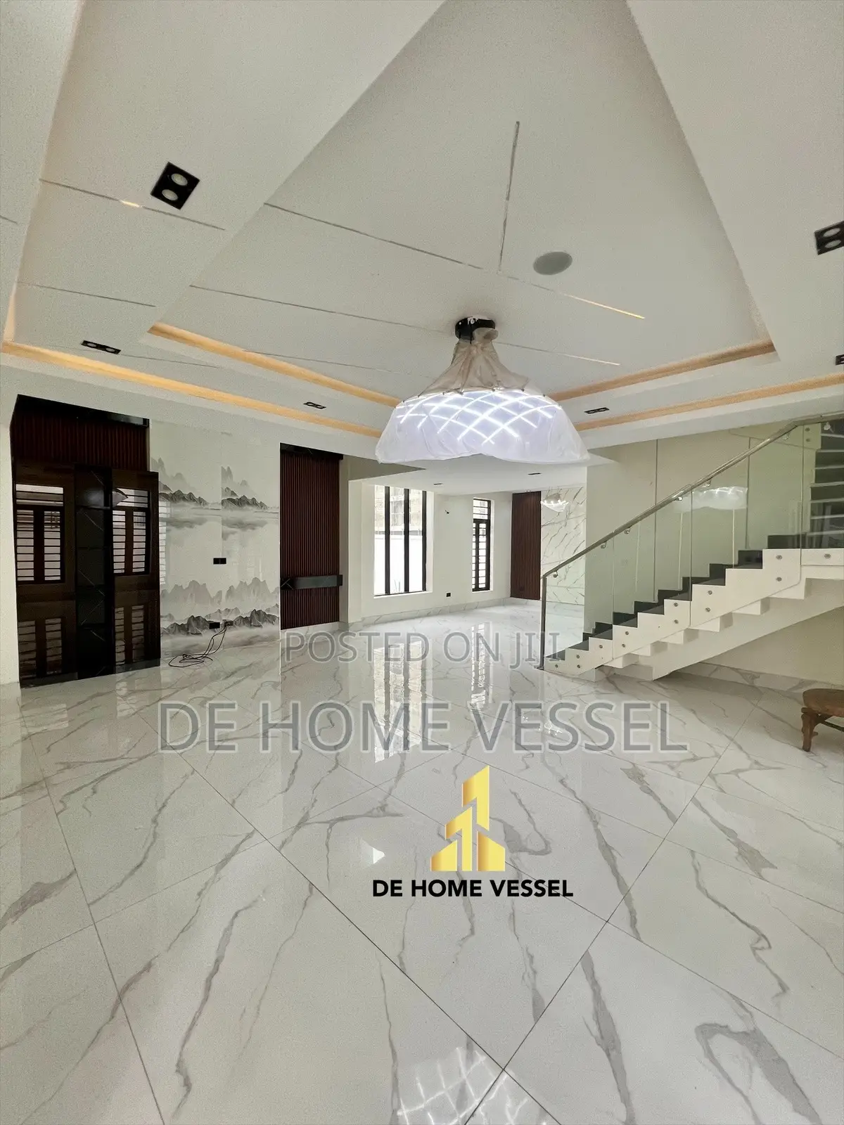 5bdrm Duplex in Lekki Phase 1 for sale in Lekki Phase 1