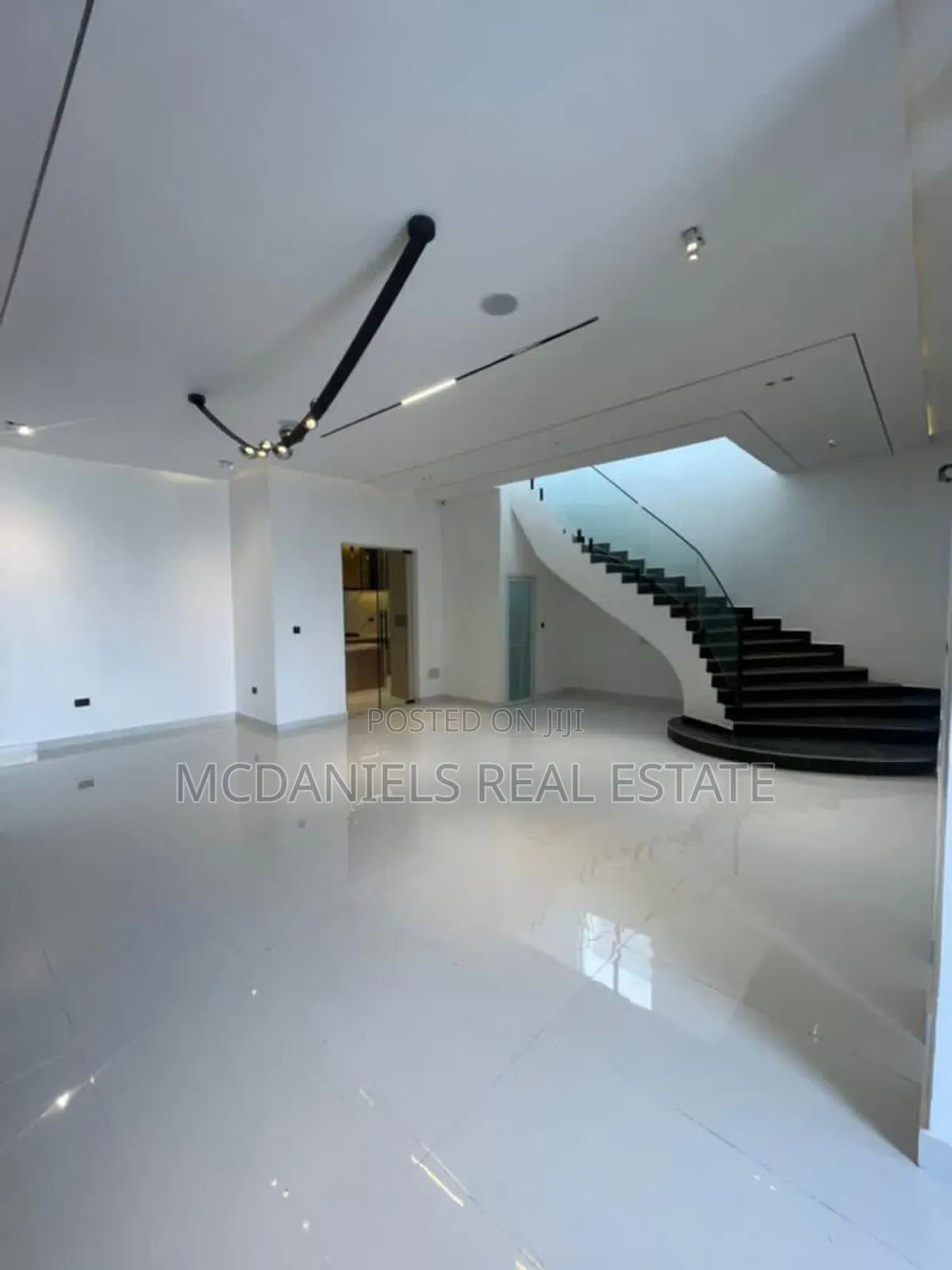 5bdrm Duplex in Ado / Ajah for sale in Ado / Ajah