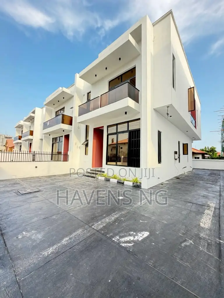 4bdrm Duplex in Sangotedo for sale in Sangotedo