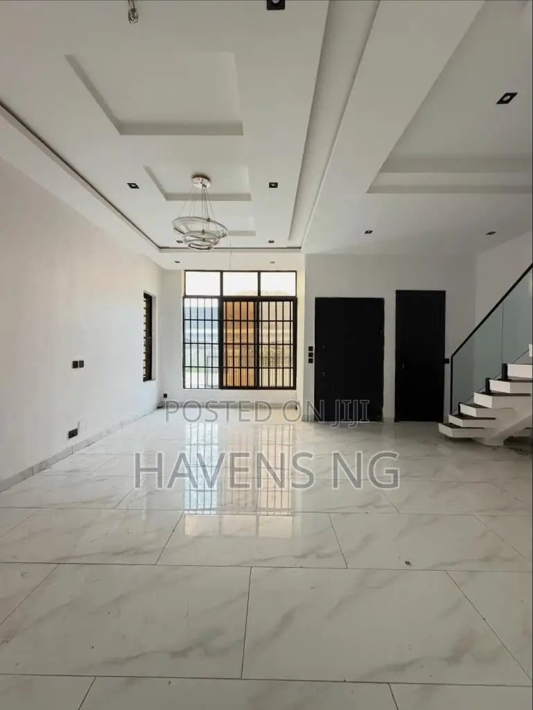 4bdrm Duplex in Sangotedo for sale in Sangotedo