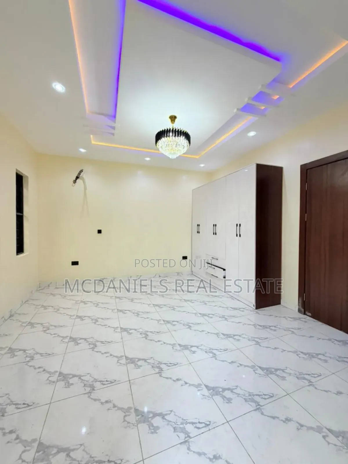 4bdrm Duplex in Oregun for sale in Oregun
