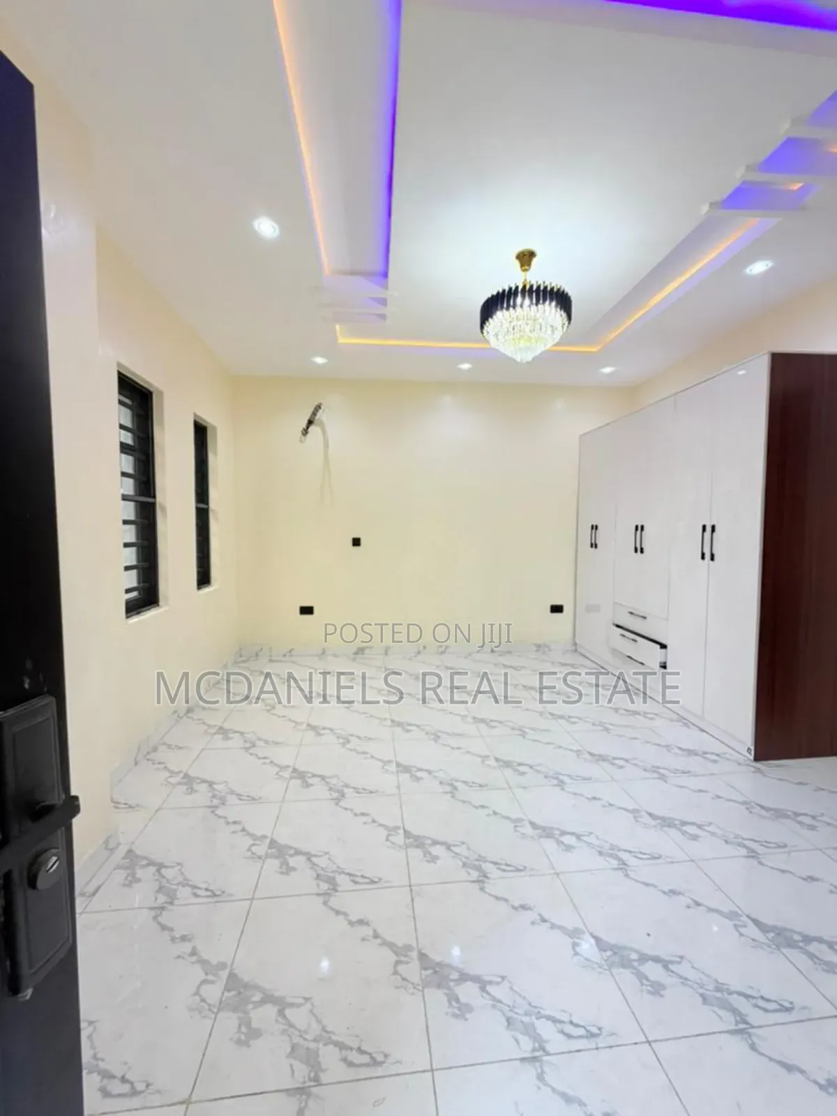 4bdrm Duplex in Oregun for sale in Oregun