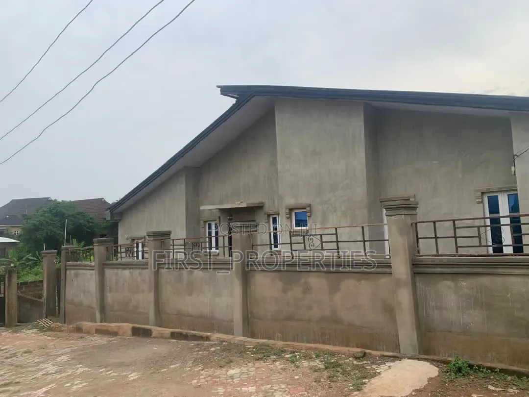 Furnished 3bdrm Bungalow in Ojumo Iron Akobo, Ibadan for sale in Ibadan