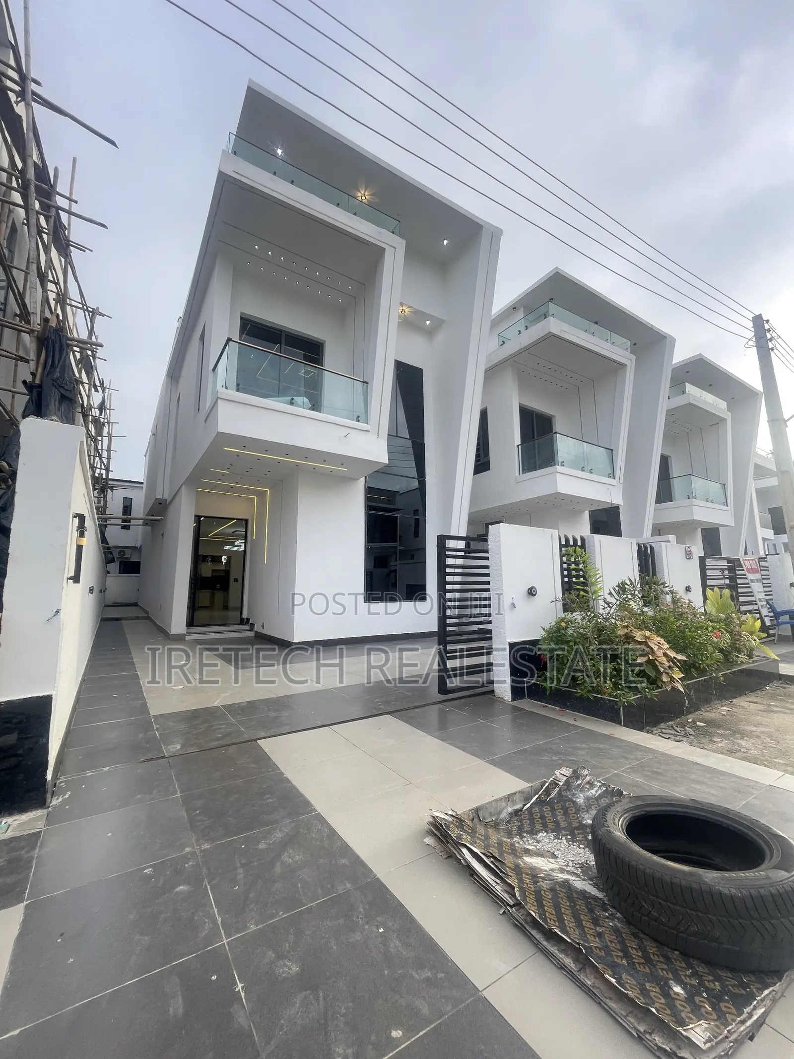 4bdrm Duplex in Lekki Palm Estate, Ado / Ajah for sale in Ado / Ajah