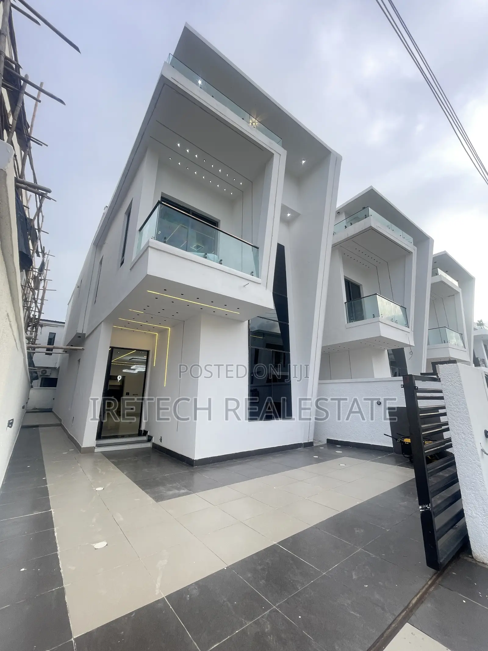4bdrm Duplex in Lekki Palm Estate, Ado / Ajah for sale in Ado / Ajah