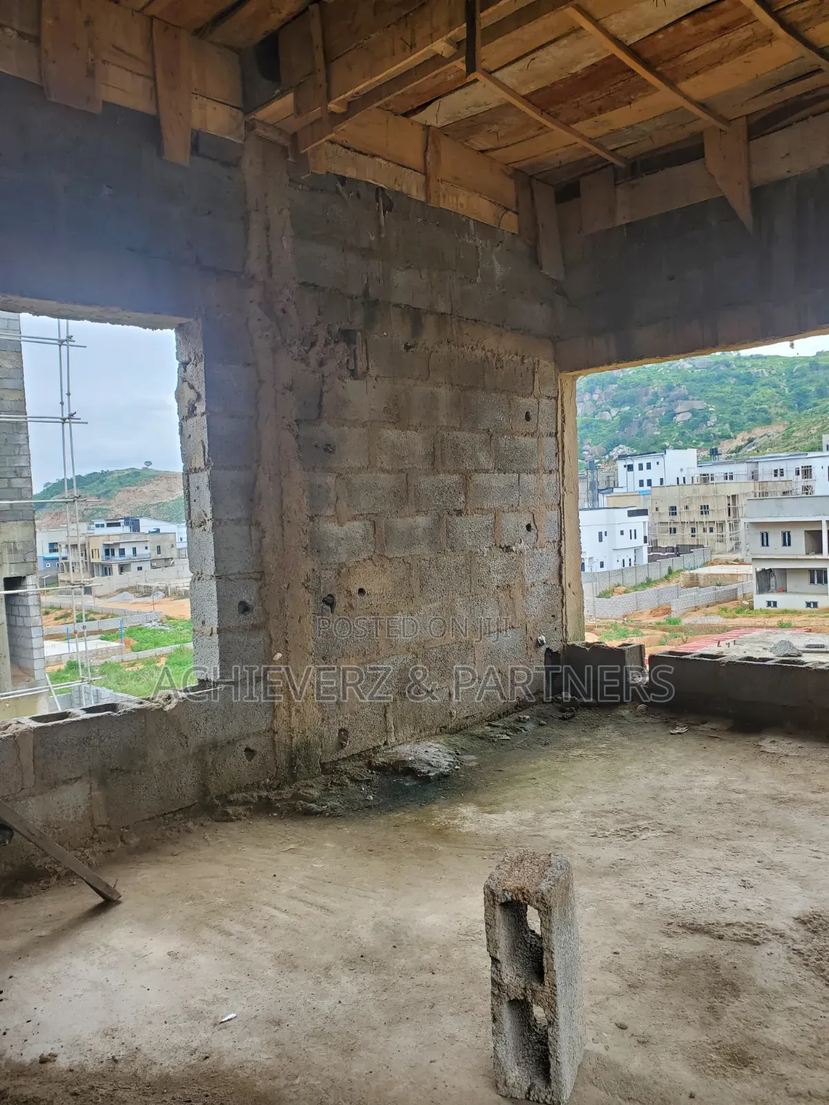 5bdrm Duplex In Katampe Extension For Sale in Katampe Extension